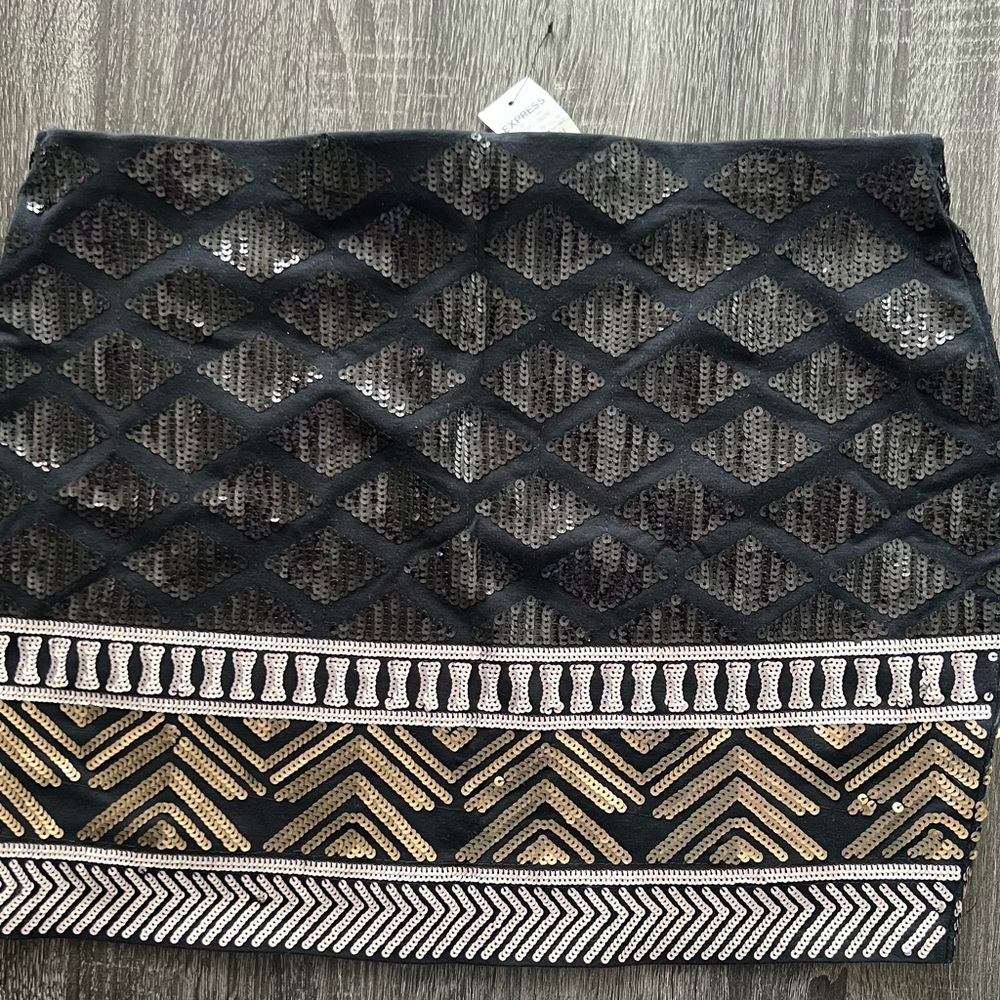 Sequined multi colored short skirt, new with tags